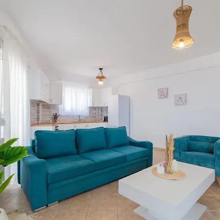 Apartment Anesis Seaview 1 *
