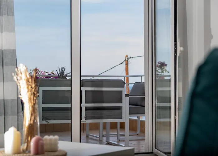 아파트 Anesis Seaview 1 네오스마르마라스